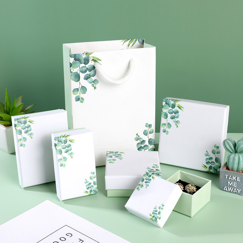 الإبداعية الصغيرة الطازجة ورقة - مراجعة Event Party Shop وسعره